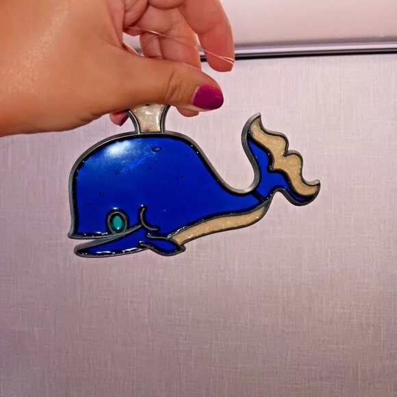 Vintage Blue Whale Suncatcher Faux Stained Glass Ocean Sea Life Decor Ornament - Picture 3 of 5